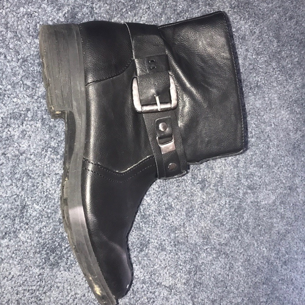 Black Boots